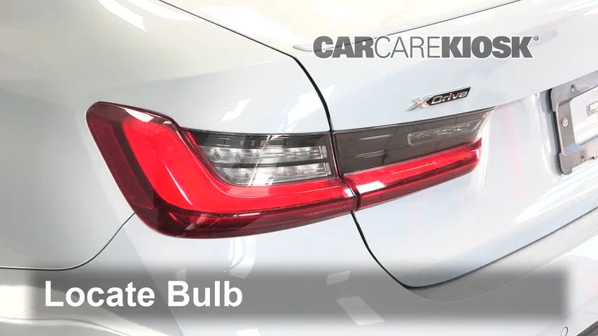 2023 BMW 330e xDrive 2.0L 4 Cyl. Turbo PHEV Éclairage